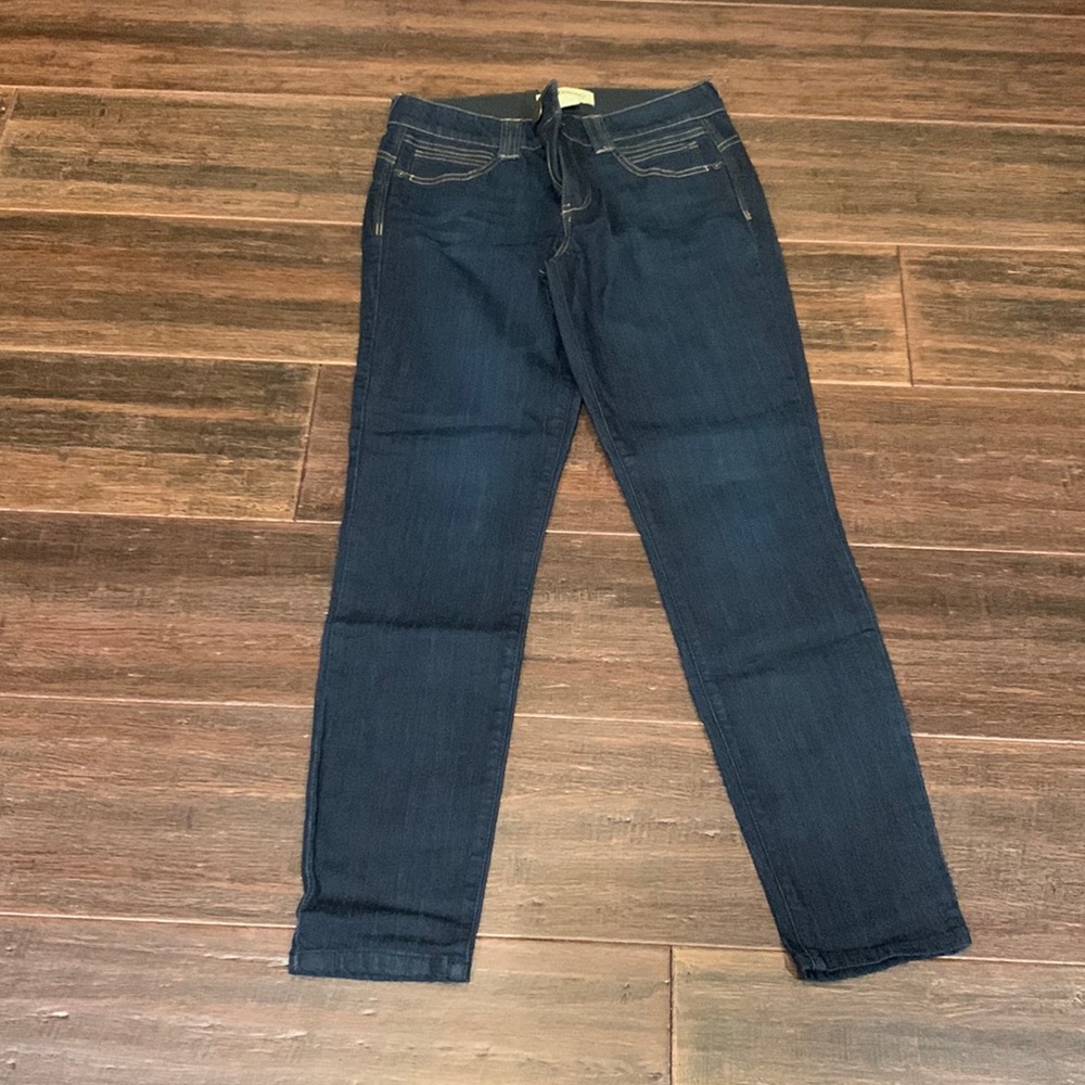 Democracy “ab” fit technology skinny jeans. Size 10. NWOT